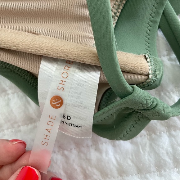 NWT Shade and Shore for Target Green Keyhole Cross-back Bikini Top - size 36D - Picture 4 of 6